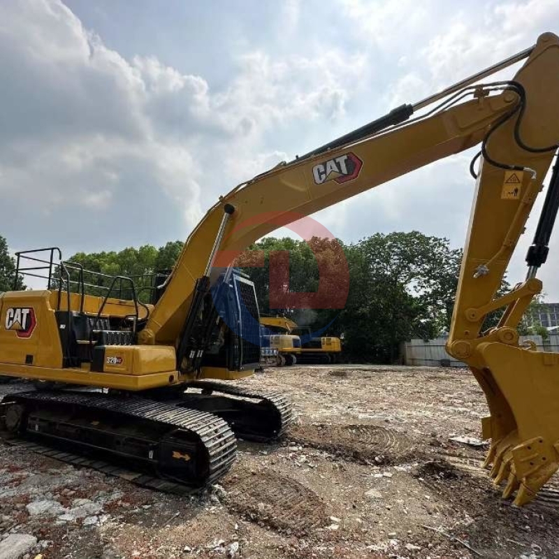 Hydraulic Caterpillar 320GC Used Large Excavators Trackhoes 110KW
