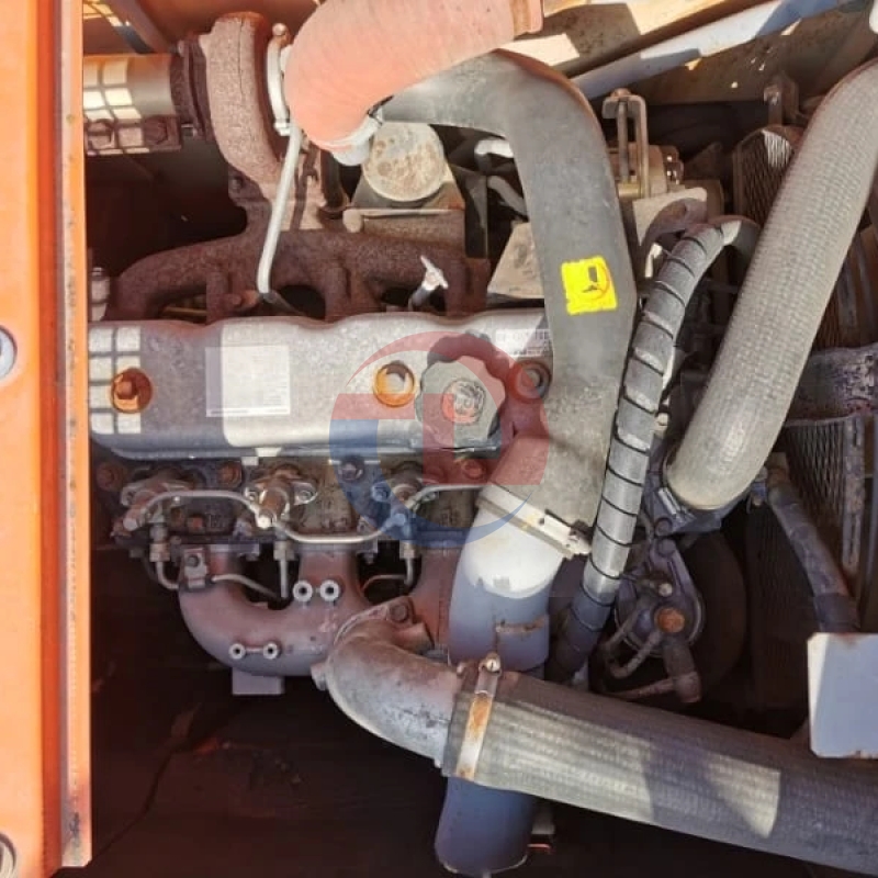 Little Working Hours Used Cheap Hitachi 135 Excavator