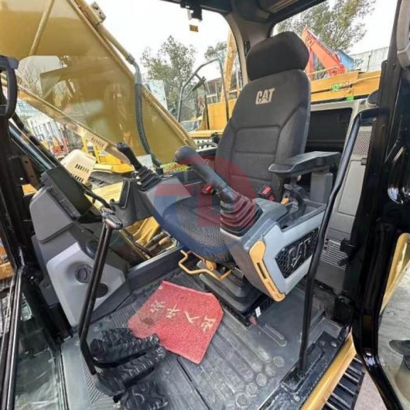20500KG Used CAT Excavator 320GC Japanese Crawler Machine