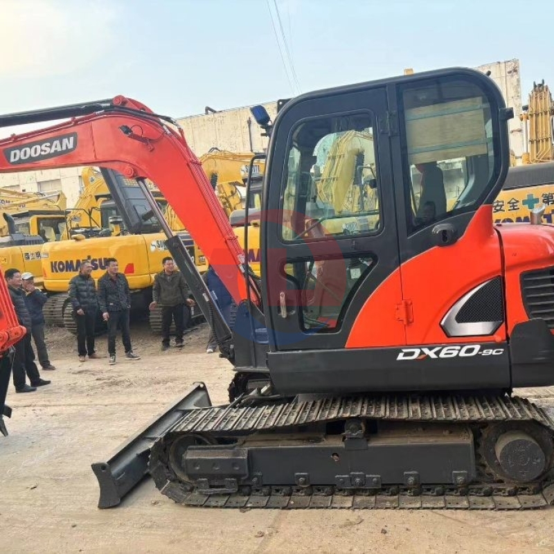 Hydraulic DX60 Doosan Micro Digger 2nd Hand Excavator Crawler 6 Ton