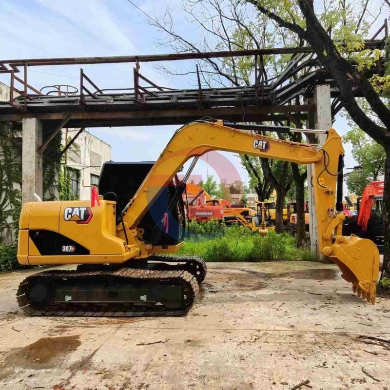 Caterpillar 307D Track Used Compact Excavators Mini Sized 7193KG
