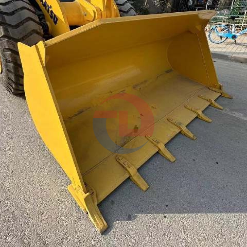 Small Komatsu WA380 Wheel Front Loader Used Japan Made Original