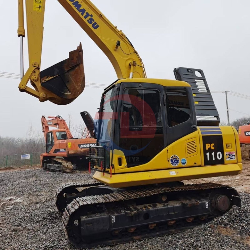 Hot Sale Mini excavator Komatsu PC110 Used Excavator 95 new Japan Original 11Ton komatsu Excavator