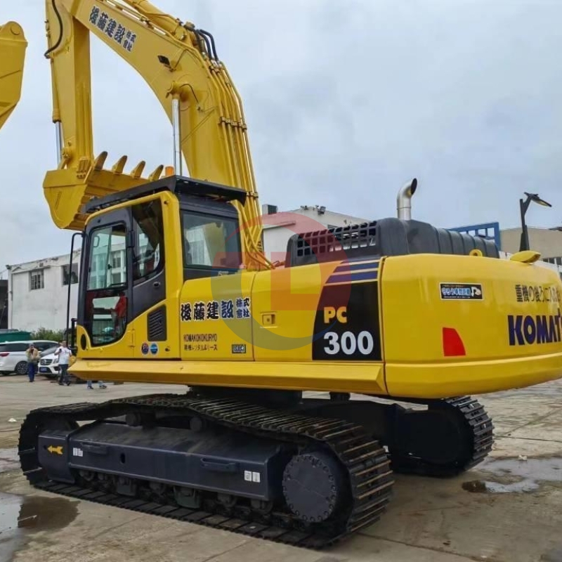 Used KOMATSU PC300-8 300-8 PC300 Excavators PC300-8N1 30 Ton Japan Original Diggers Cheap Price for Sale