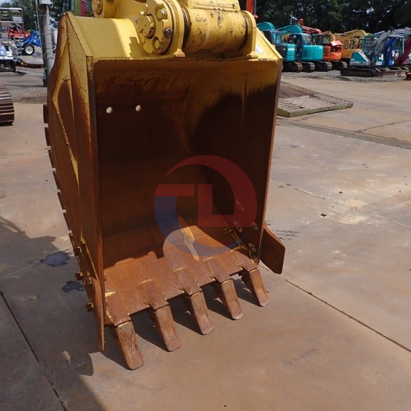 Used Komatsu PC200-11 Excavators  Original Low Price Crawler Hydraulic Excavator Machinery Japanese Condition Hot Sale