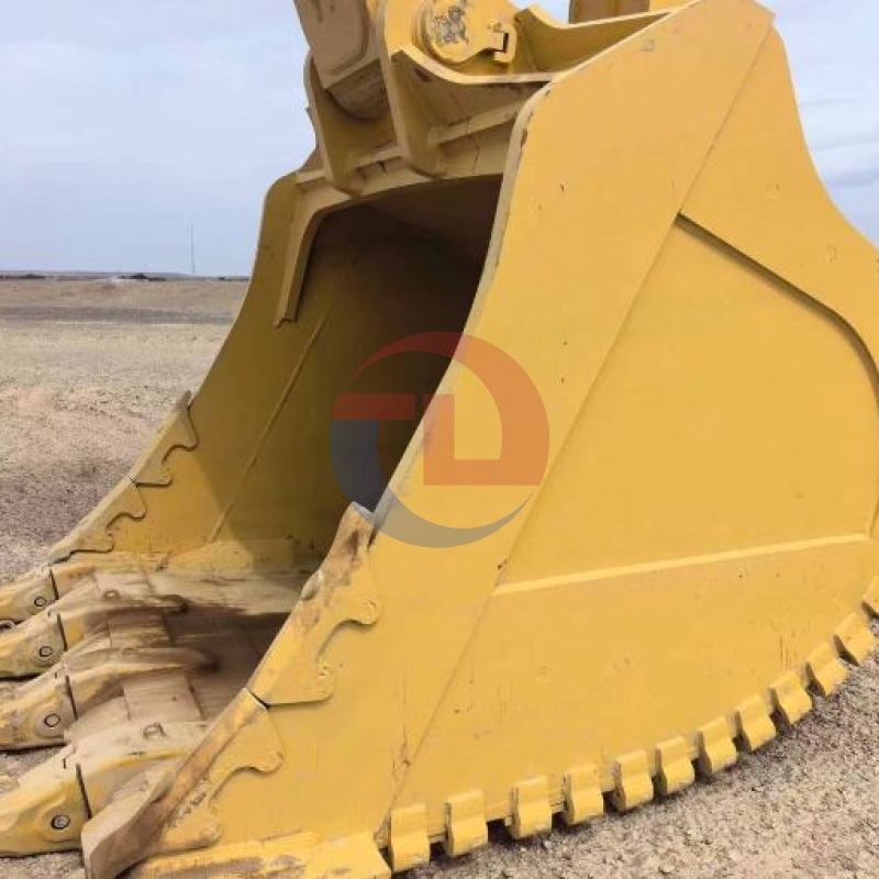 Hydraulic Used Komatsu Excavator PC1250 Crawler Large Digging Machine