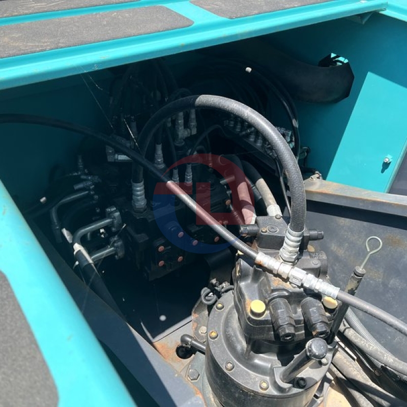 Good condition Used Excavator Kobelco SK200D for sale