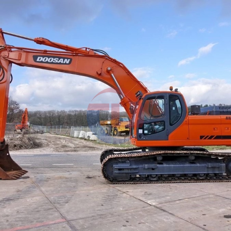 1750KW DX340LC Old Used Doosan Excavator Backhoe Crawler For Digging