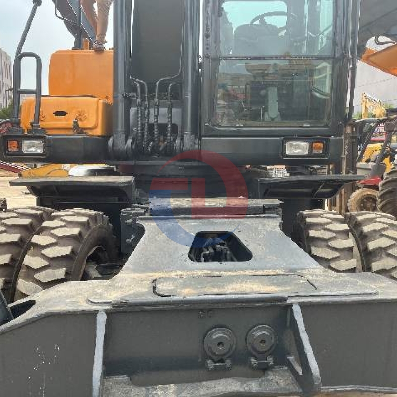 21 Ton Hyundai R210w-9 Used Crawler Excavator Earth Moving Equipment Robex 210w