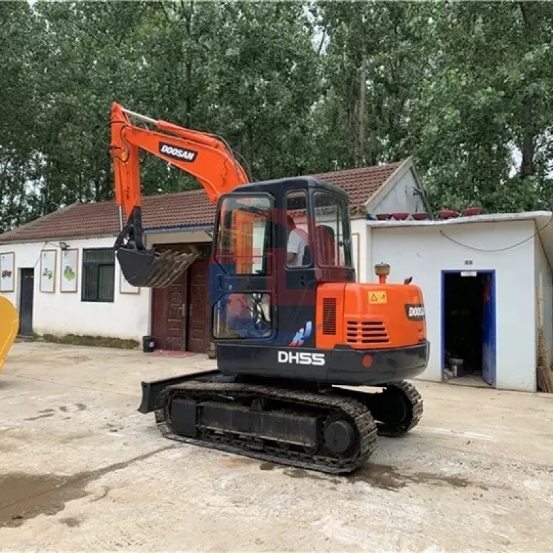 40.5KW Mini Used Excavator Doosan DH55 Second Hand Mini Digger