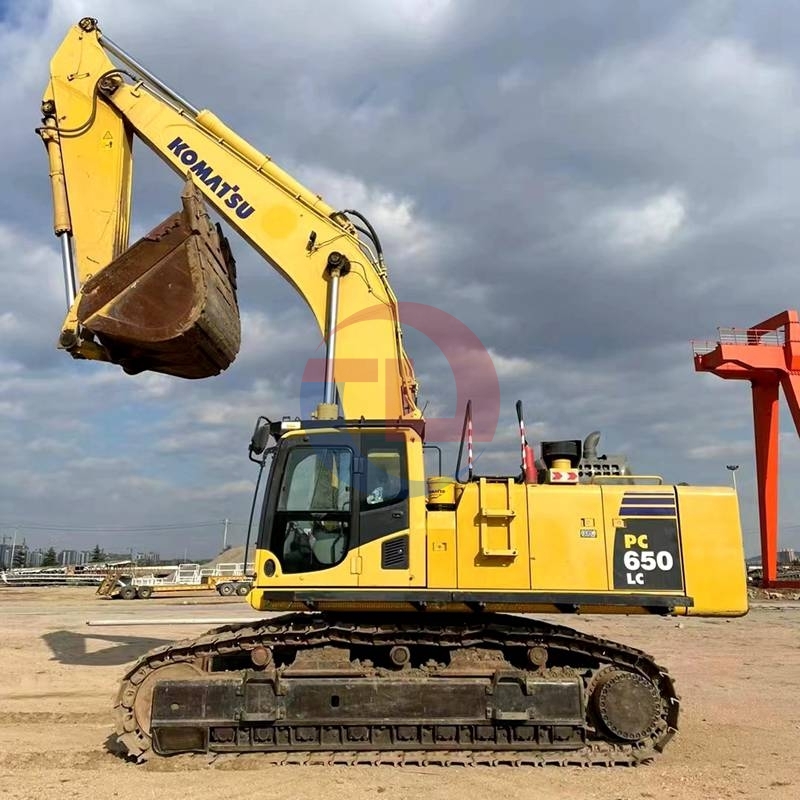 Efficient 65ton Excavator Used Komastu PC650 Heavy Construction Equipment for Sale