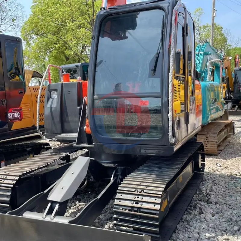 First Class Used Excavators Japan Used Excavator Hitachi ZX70 7 Ton Hitachi Excavator for Sale