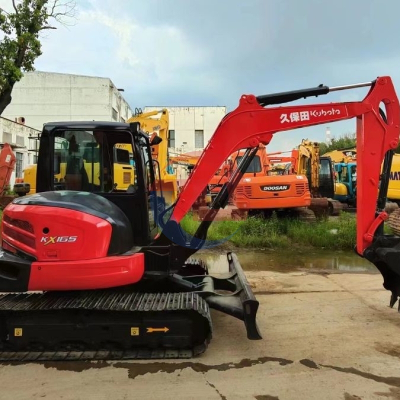 EPA Engine Old Kubota Mini Excavator Second Hand Kx165 5.5 Ton