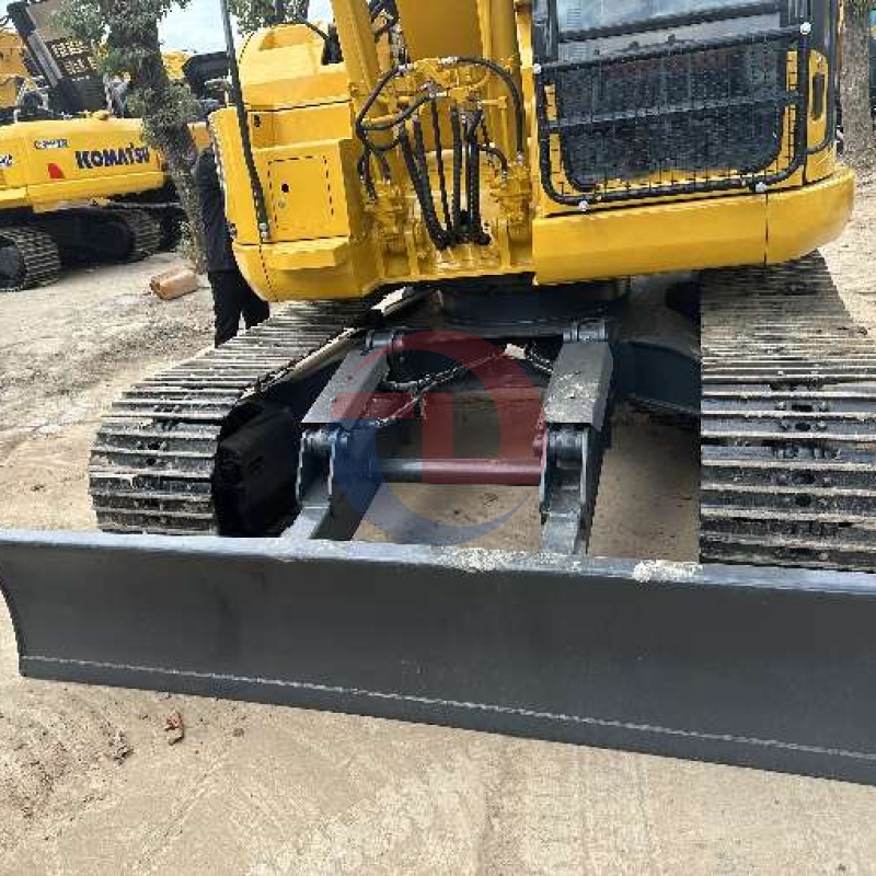 Japanese Used Komatsu Excavator PC128US Repossessed Mini Crawler